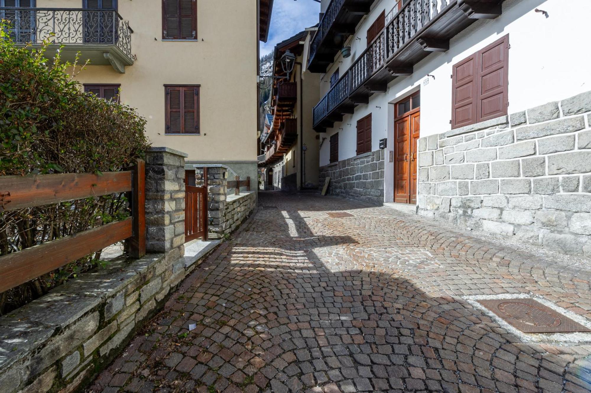 Appartamento La Villette- Comodo E Ben Posizionato - Cour 0220 Courmayeur Buitenkant foto